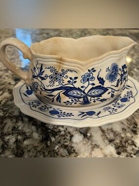 NIKKO Vintage Rare Retired Loire Blue pattern gravy boat.